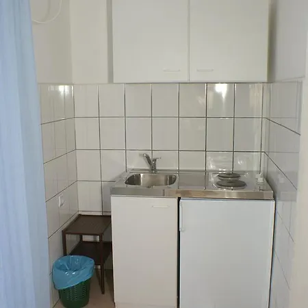 Studio Gradac 2784a * Gradac (Split-Dalmatia)